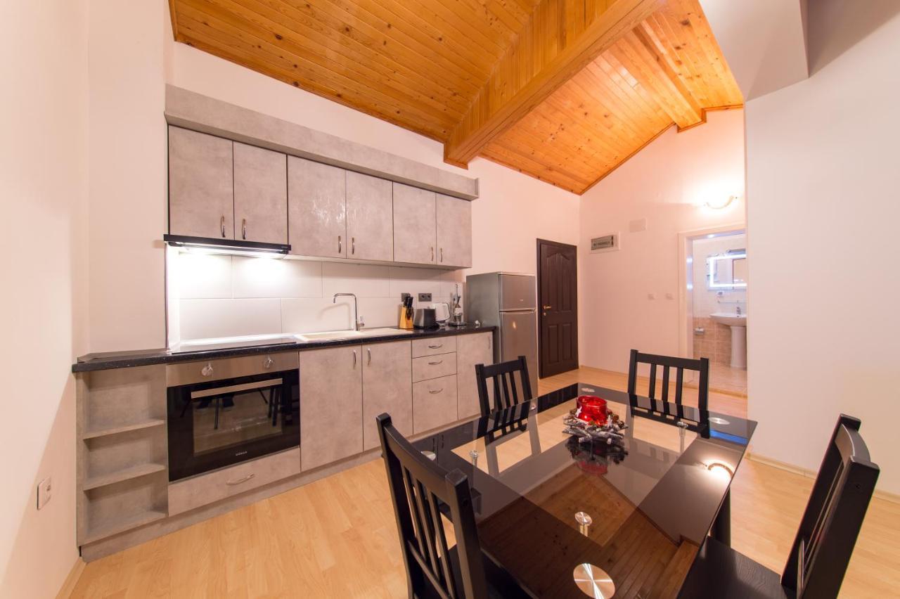 Pearl Apartments פמפורובו מראה חיצוני תמונה