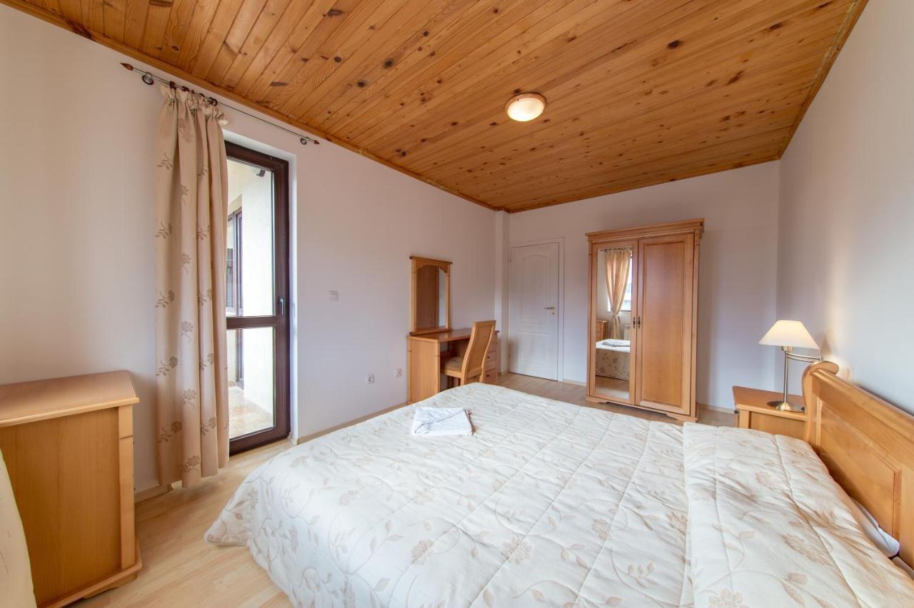 Pearl Apartments פמפורובו מראה חיצוני תמונה