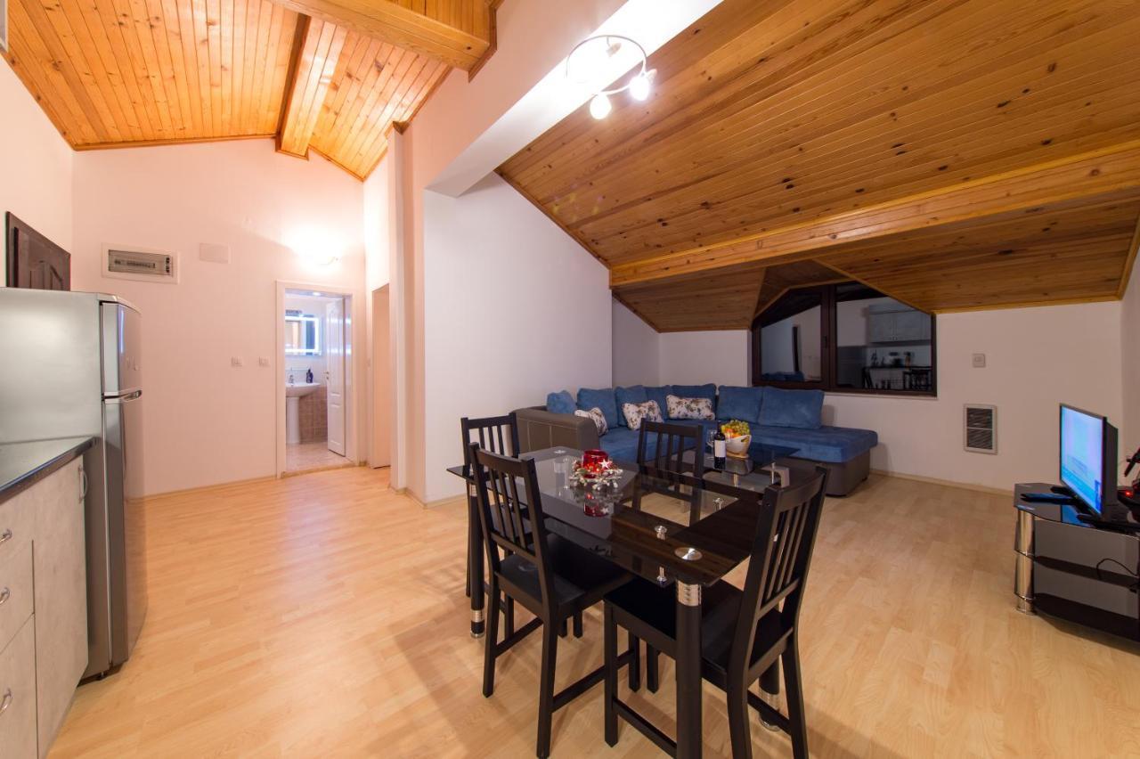 Pearl Apartments פמפורובו מראה חיצוני תמונה