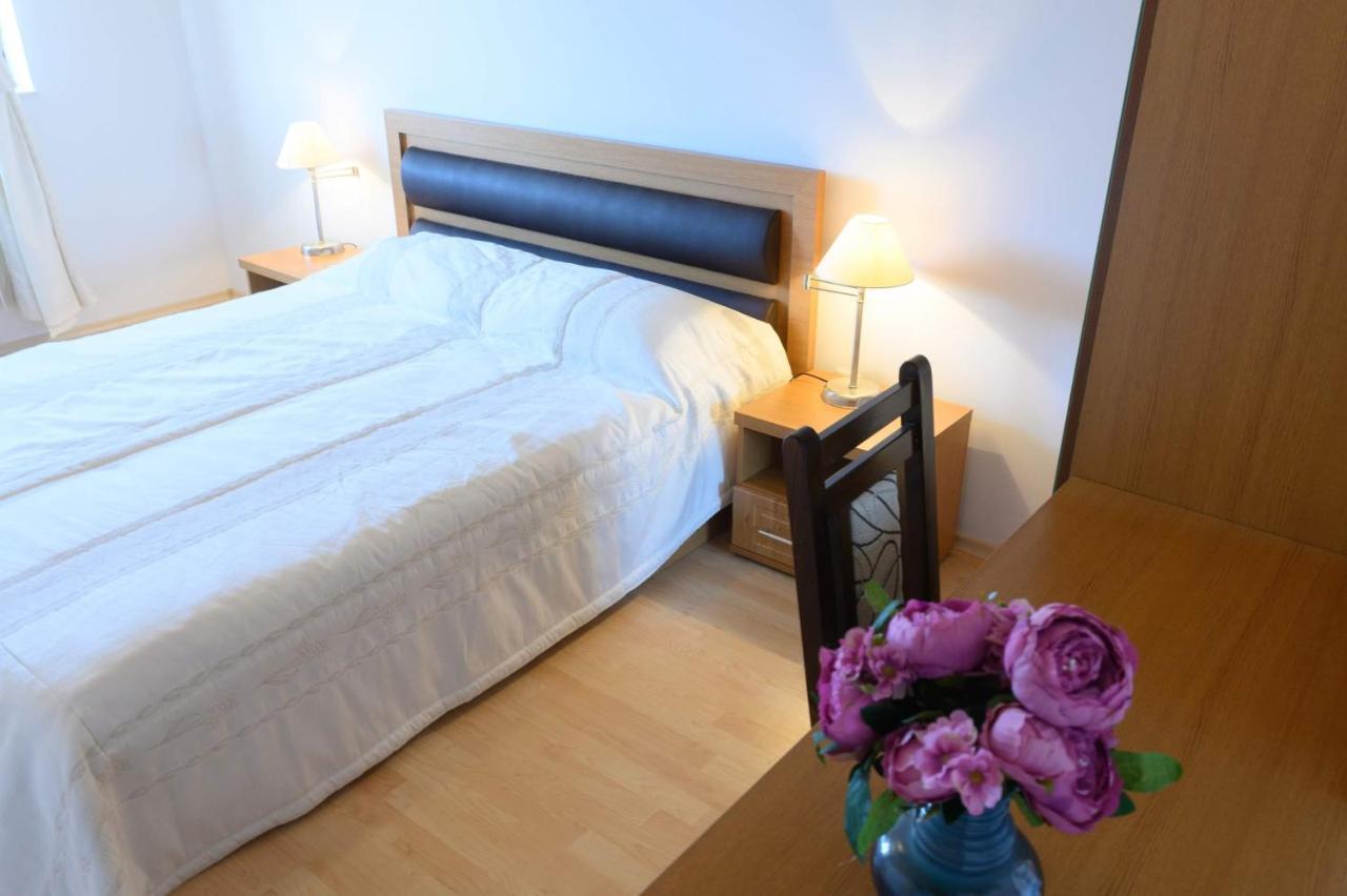 Pearl Apartments פמפורובו מראה חיצוני תמונה